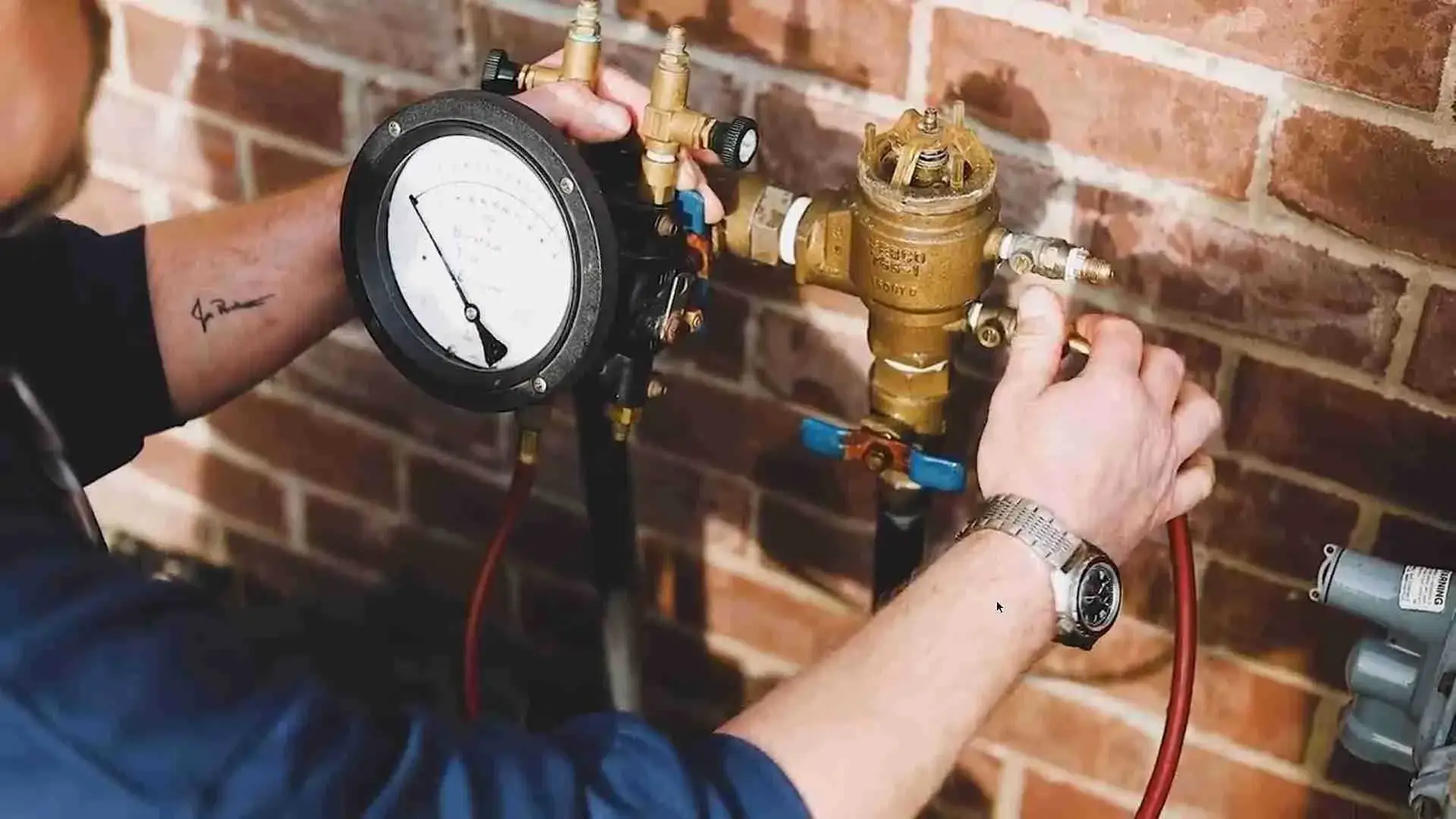 Backflow preventer tested with a differential pressure gauge